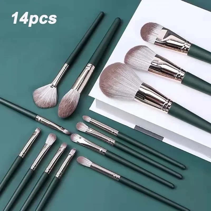 Makeup Brush Set 14Pcs Soft Fluffy Cosmetic Powder Eye Shadow Foundation