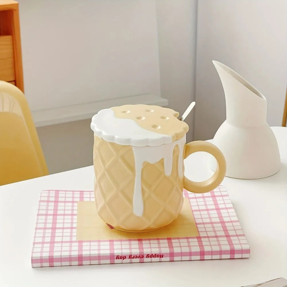 Ceramic Coffee Mug with a lid and spoon 420ml